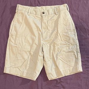 Roundtree & Yorke shorts
